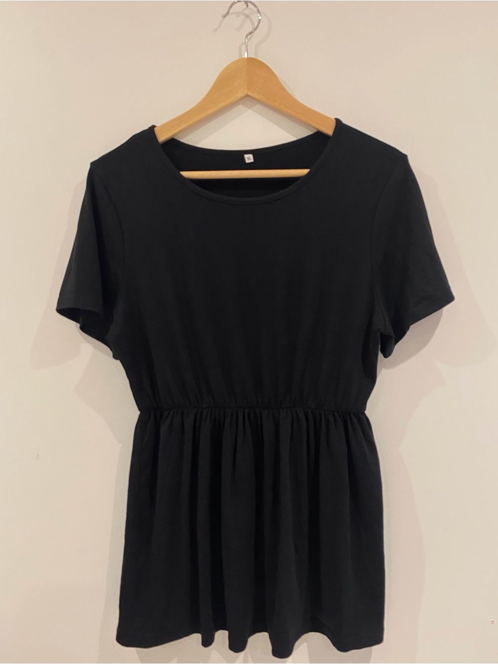 Black Short-Sleeve Babydoll Top - Classic Women's Tee